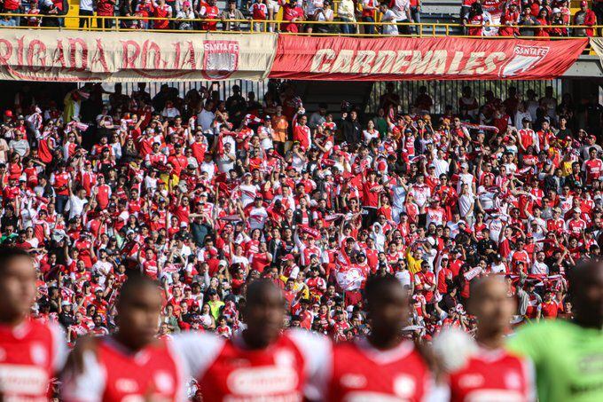 El club confirmó la hora de ingreso al estadio, para un partido que se jugará en el inicio de la tarde sabatina, en la capital de Colombia - crédito Santa Fe Oficial