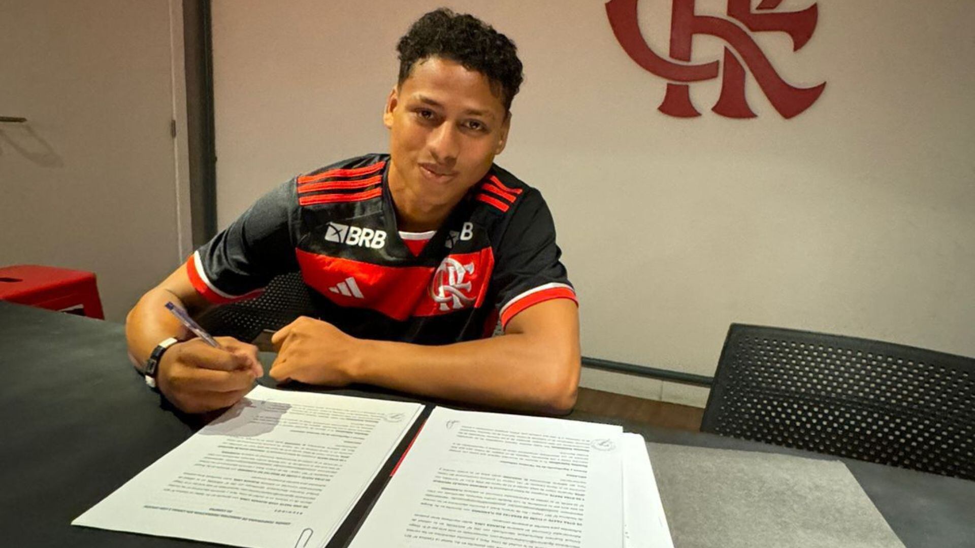 Adriano Neciosup, a sus 18 años, tendrá su primera experiencia en el exterior con Flamengo. - Crédito: Difusión