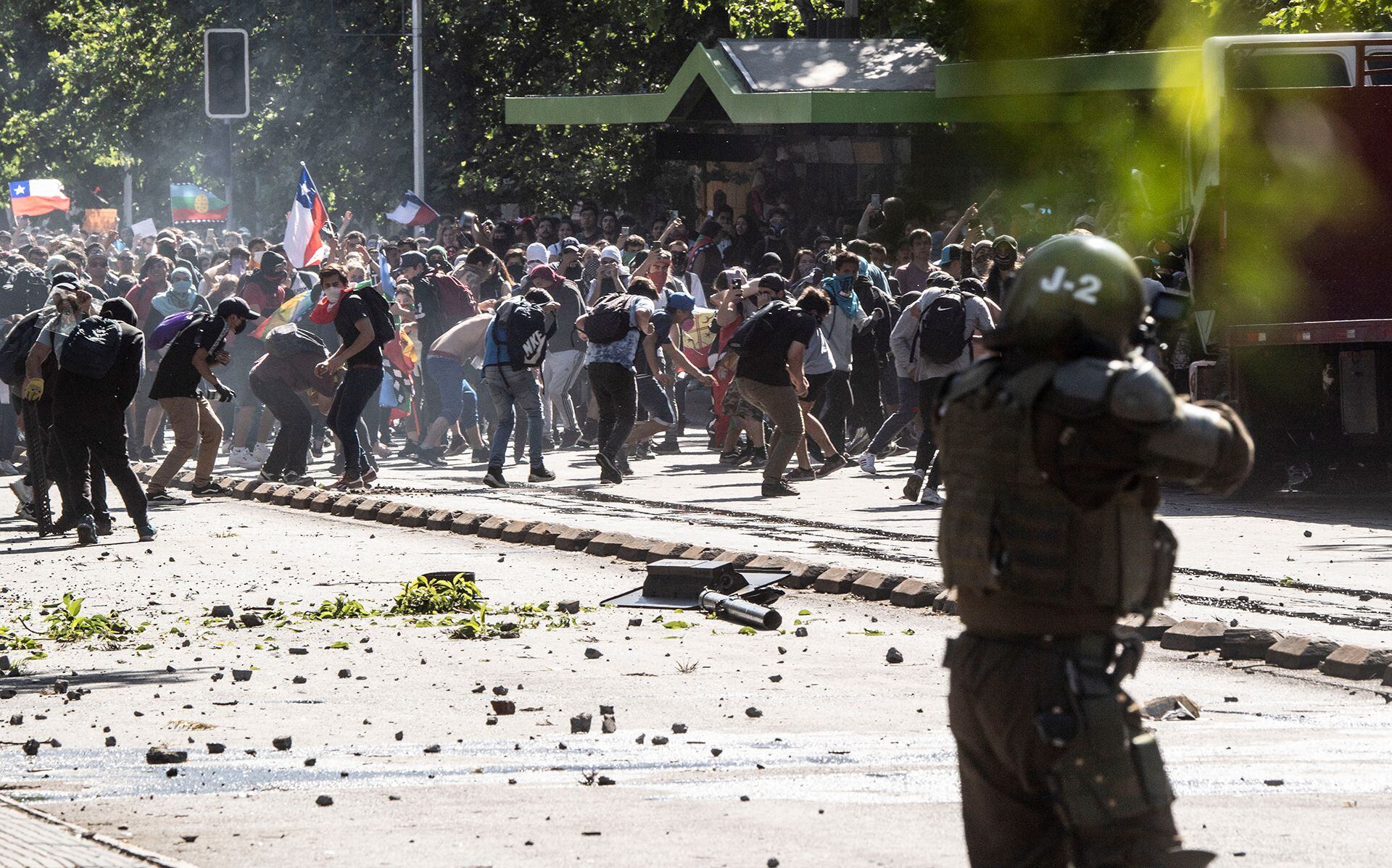 El hijo del mandatario brasileño se refirió a las protestas en Chile. (AFP)