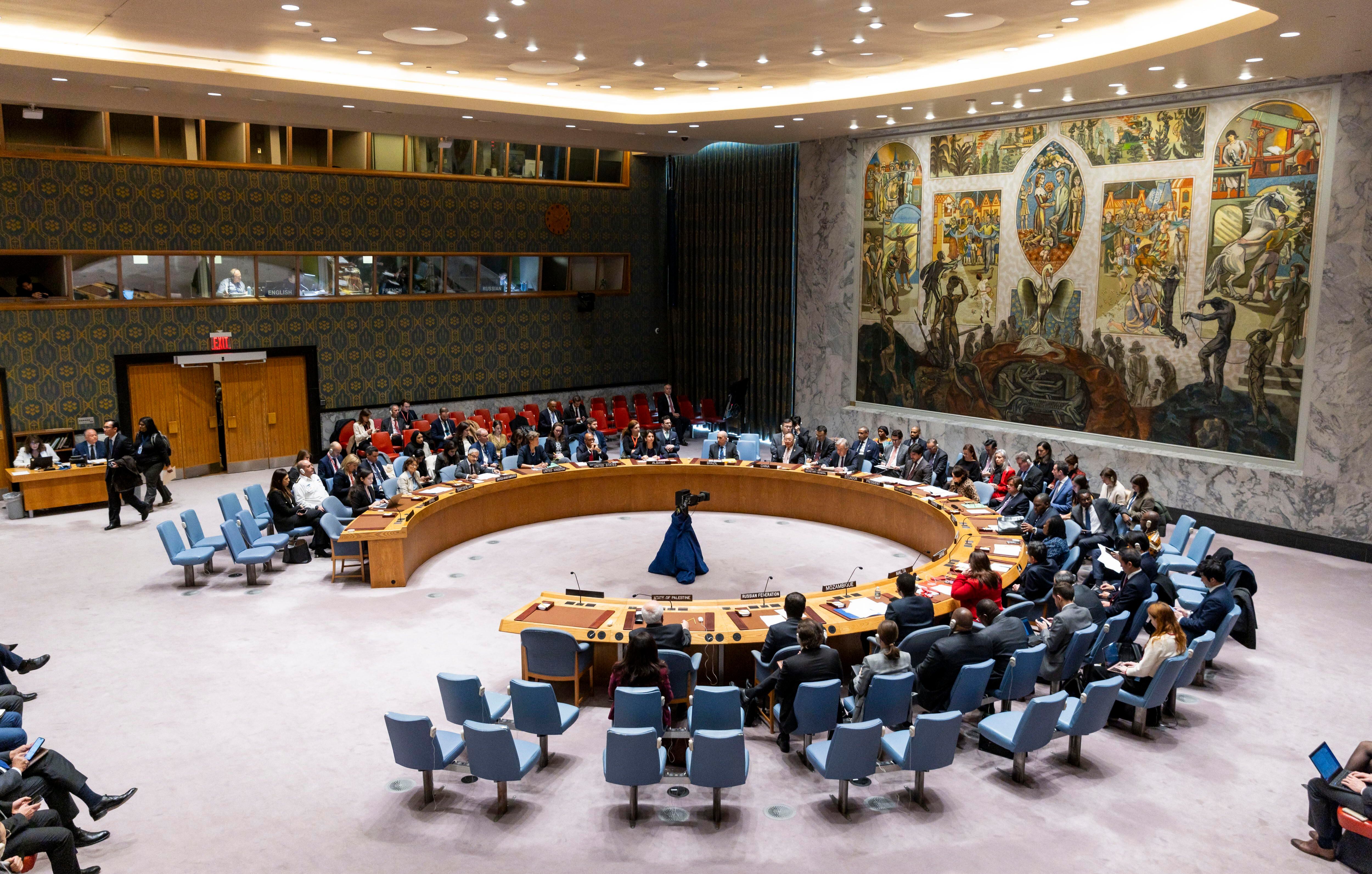 El Consejo de Seguridad de la ONU condenó los ataques de los rebeldes hutíes a buques comerciales en el mar Rojo (EFE/ARCHIVO)