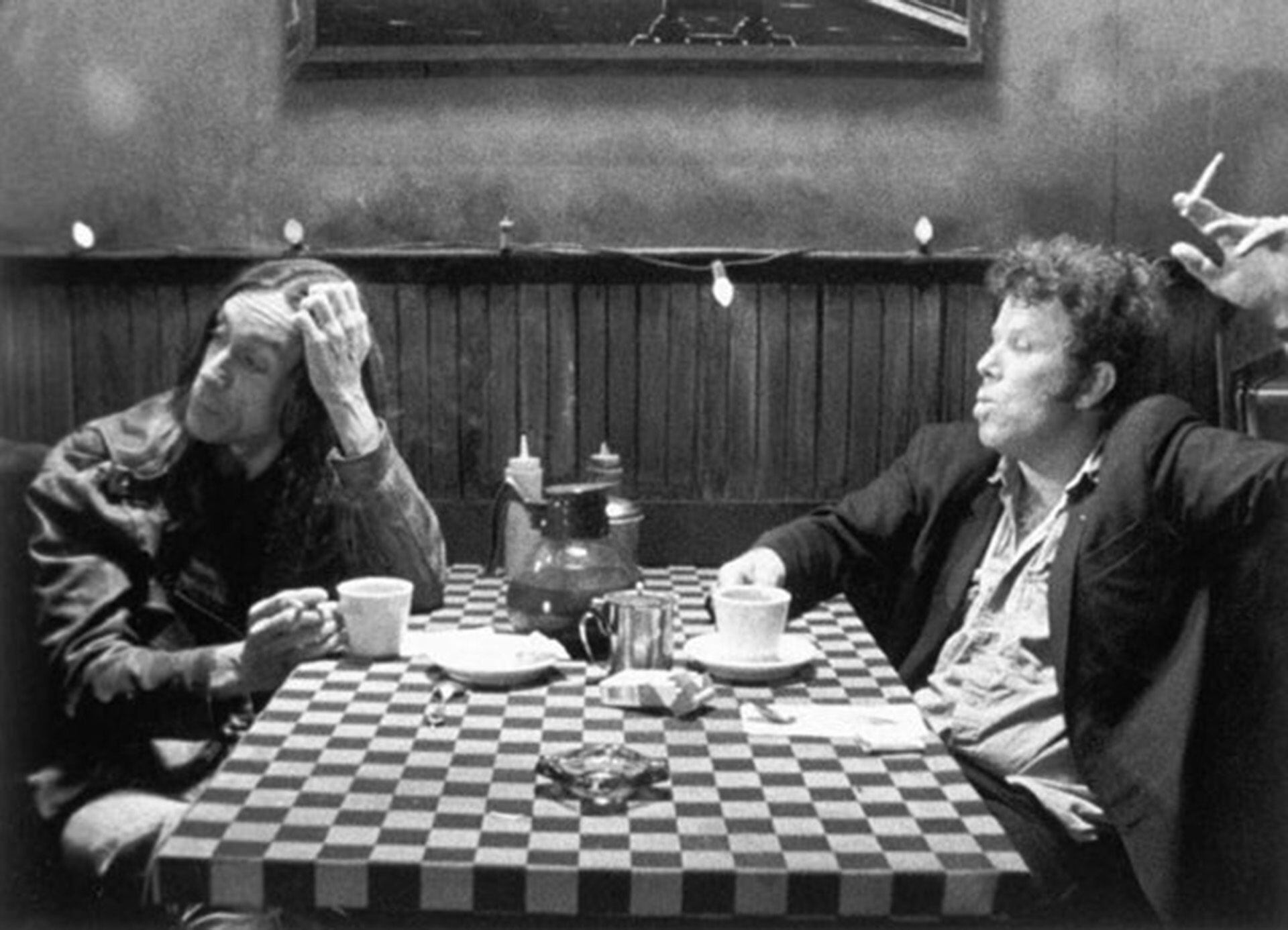 Iggy Pop y Tom Waits en "Coffee & Cigarettes", el filme de Jim Jarmusch