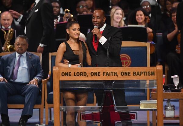 Ariana Grande se presenta durante el funeral de Aretha Franklin en el Gran Grace Temple el 31 de agosto de 2018 en Detroit, Michigan. / AFP PHOTO / Angela Weiss