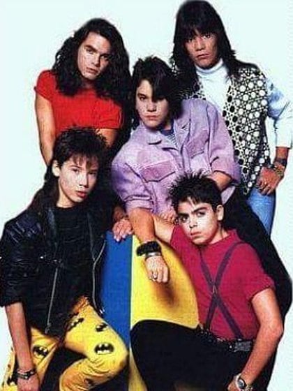 Rawy, abajo a la derecha, a la izquierda del famoso grupo tras el escandaloso episodio en el aeropuerto de Miami (Foto: Archivo)