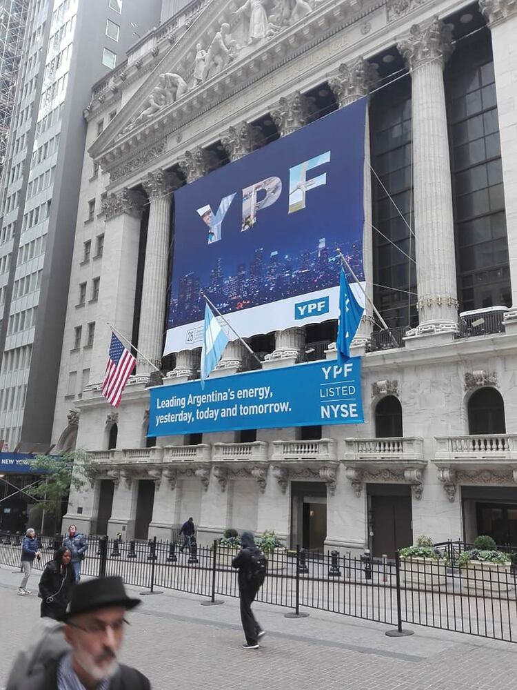 YPF es el principal productor de no convencionales en el mundo fuera de los Estados Unidos y la empresa estatal cotiza en la bolsa de Nueva York