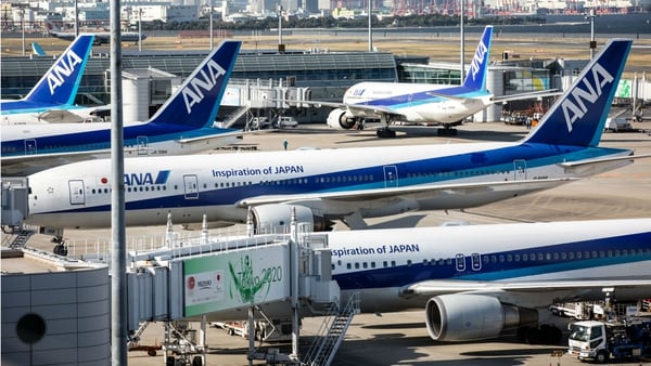 Aviones de All Nippon Airways en el aeropuerto de Haneda en Tokyo, Japón (Getty Images)