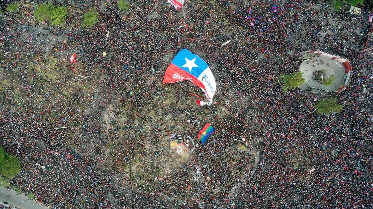 Cerca de un millón de personas se manifiestan en Chile (AFP)