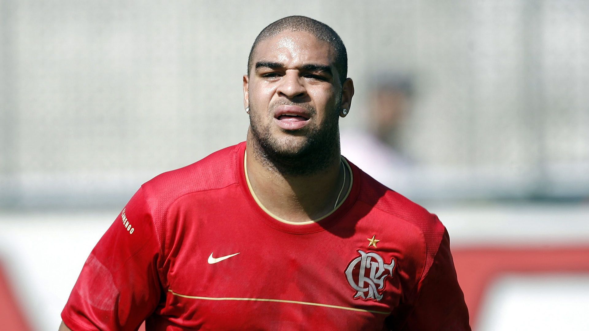 Adriano surgió el Flamengo, de Brasil
