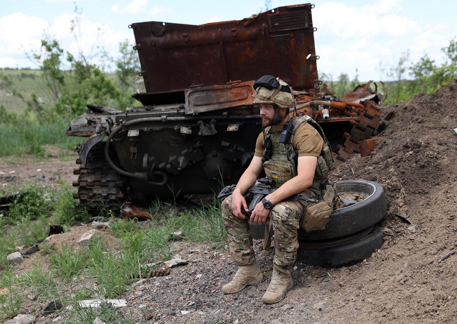 Tras semanas bajo brutales ataques de las tropas rusas, el ejército ucraniano anunció que se retira de la ciudad clave de Lysychansk