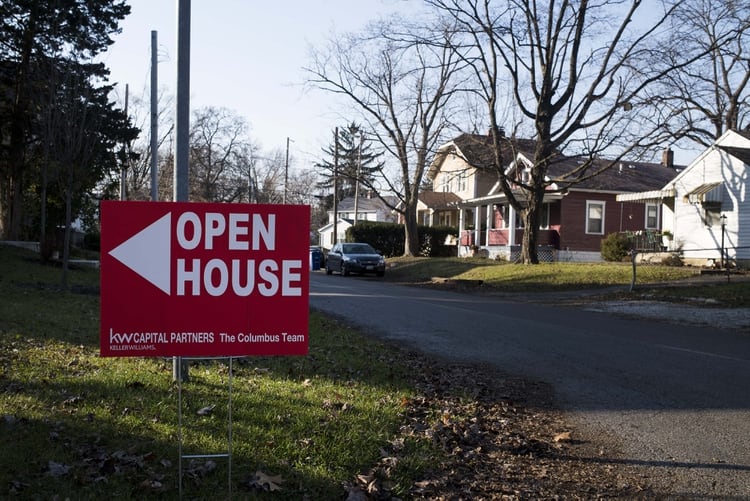 Las casas grandes ya no son necesarias, pero marcan status. (Bloomberg/Ty Wright.)
