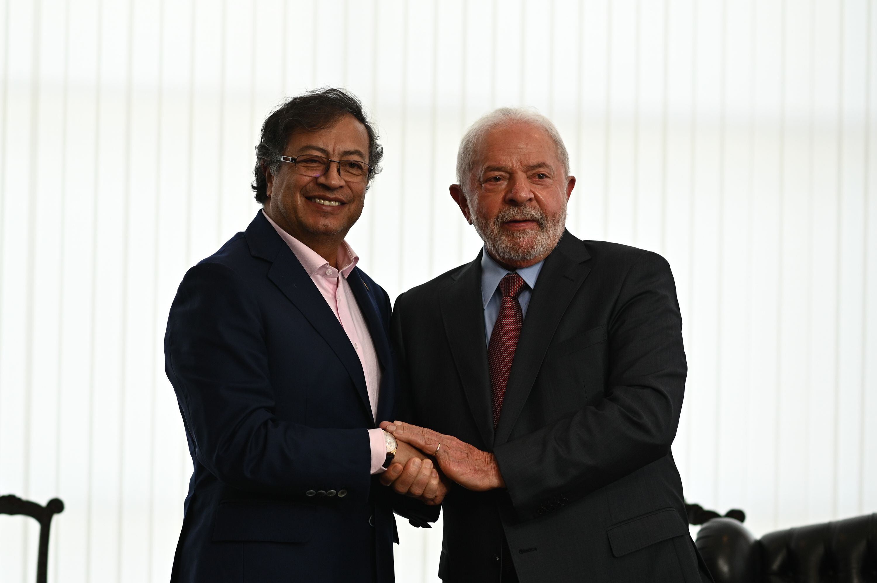 Los presidentes Gustavo Petro, de Colombia, y Luiz Inacio Lula da Silva de Brasil (EFE/ Andre Borges)