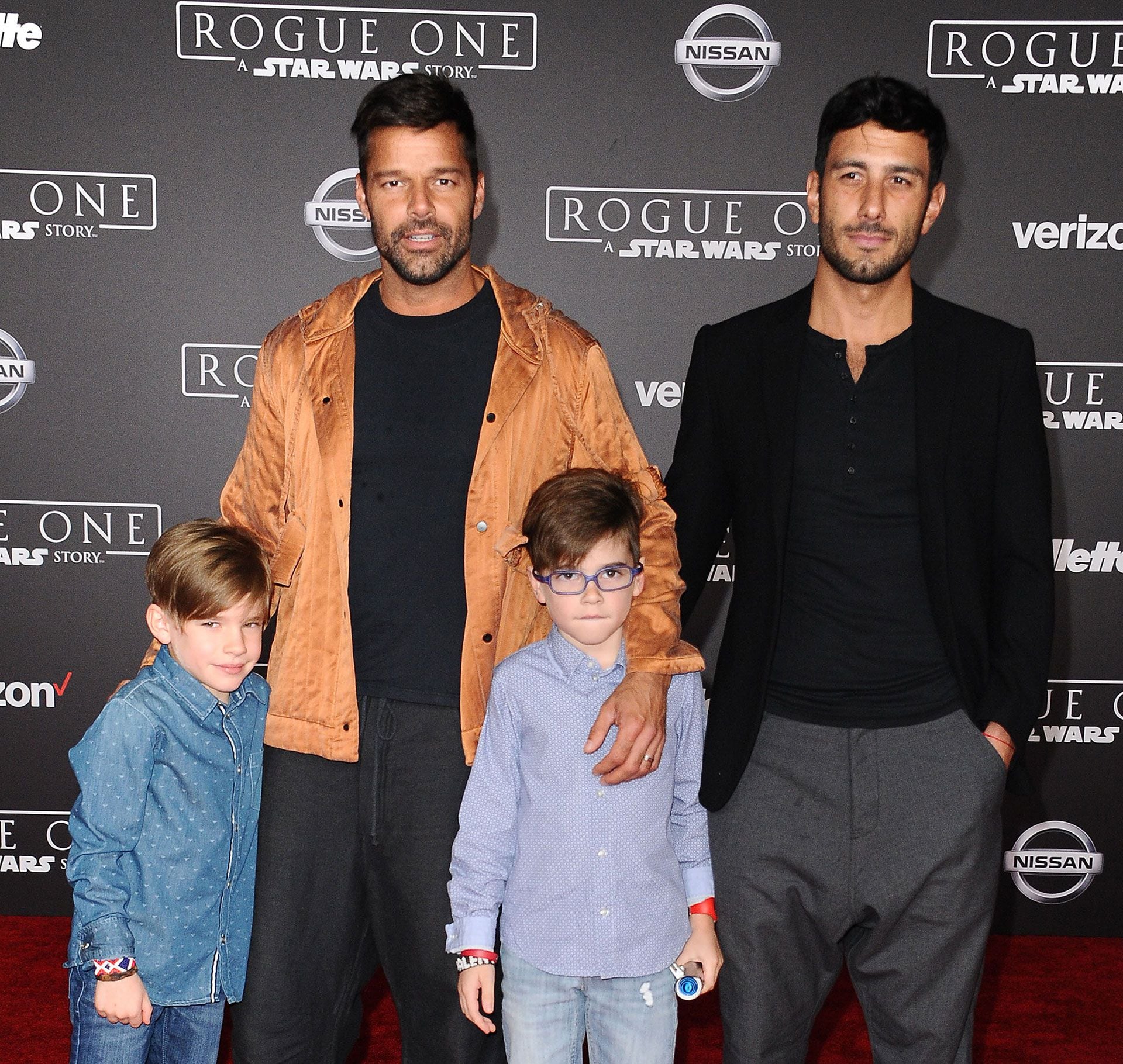 Recording artist Ricky Martin (2nd L), artist Jwan Yosef (R), and sons Matteo Martin and Valentino Martin attend the premiere of "Rogue One: A Star Wars Story" at the Pantages Theatre on December 10, 2016 in Hollywood, California.  (Getty Images)