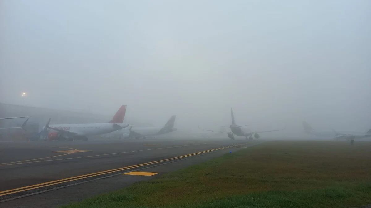 Más de 30 vuelos afectados por restricciones en el aeropuerto José María Córdoba, que sirve a Medellín