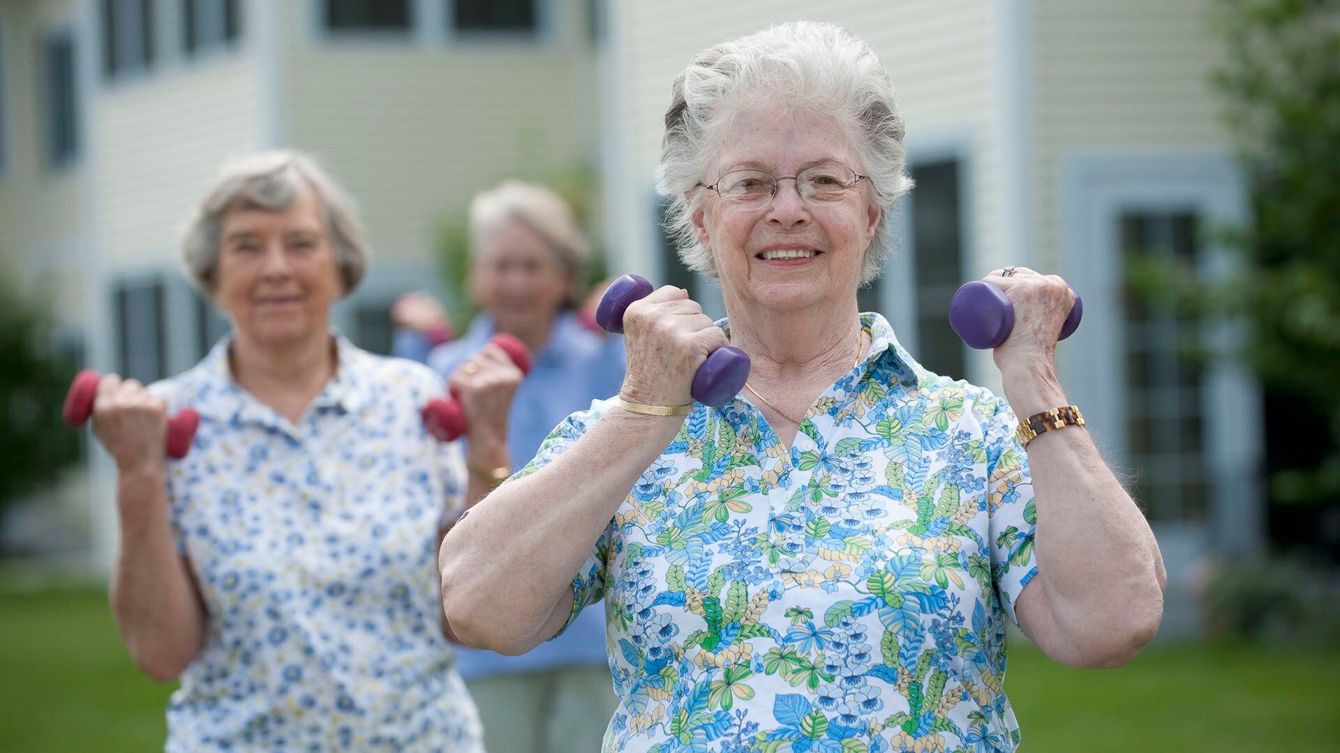 Estabilidad en el peso corporal, un factor clave en la supervivencia de mujeres hasta edades avanzadas (Getty Images)