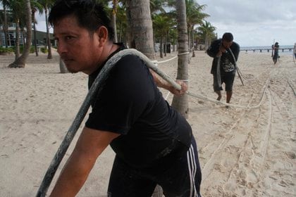 La fuerza del huracán Delta que estiman no se ha visto en los últimos 15 años (AP Photo / Tomas Stargardter)