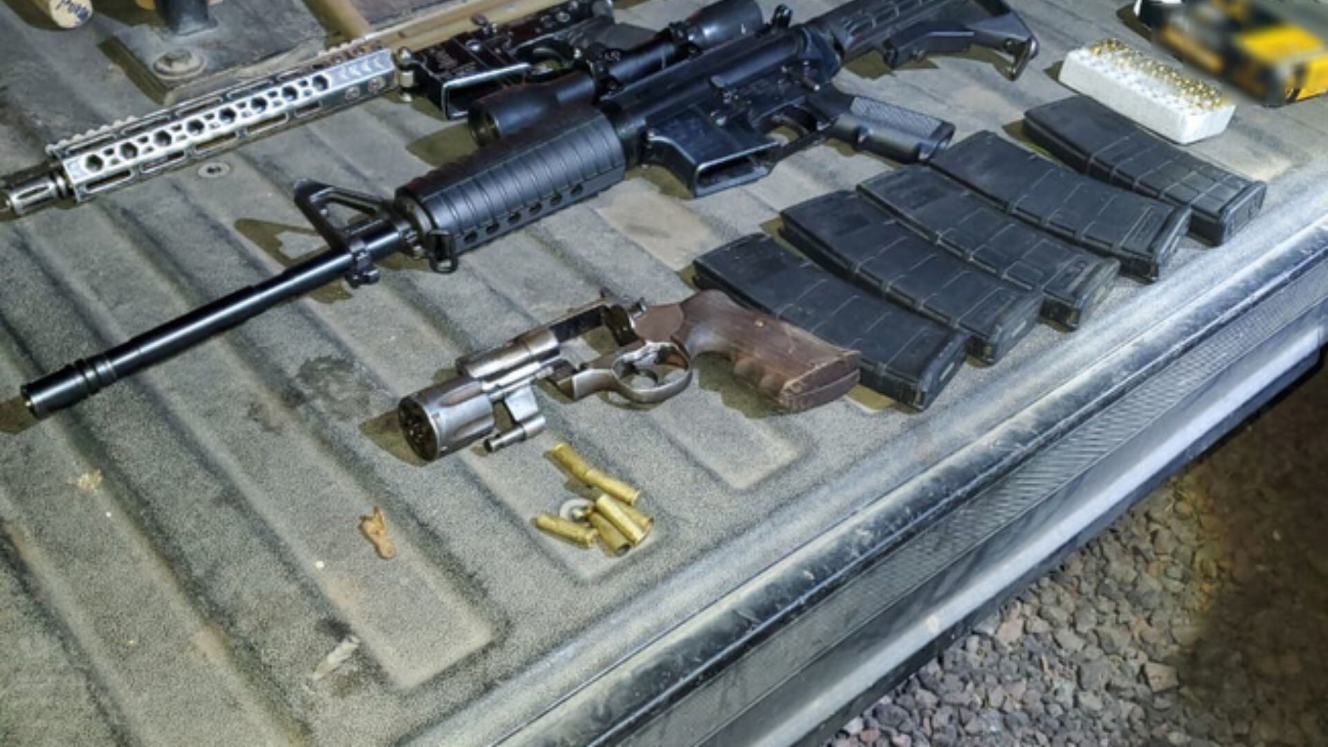 La GN también aseguró armas largas y algunos cartuchos. (Foto: Guardia Nacional)