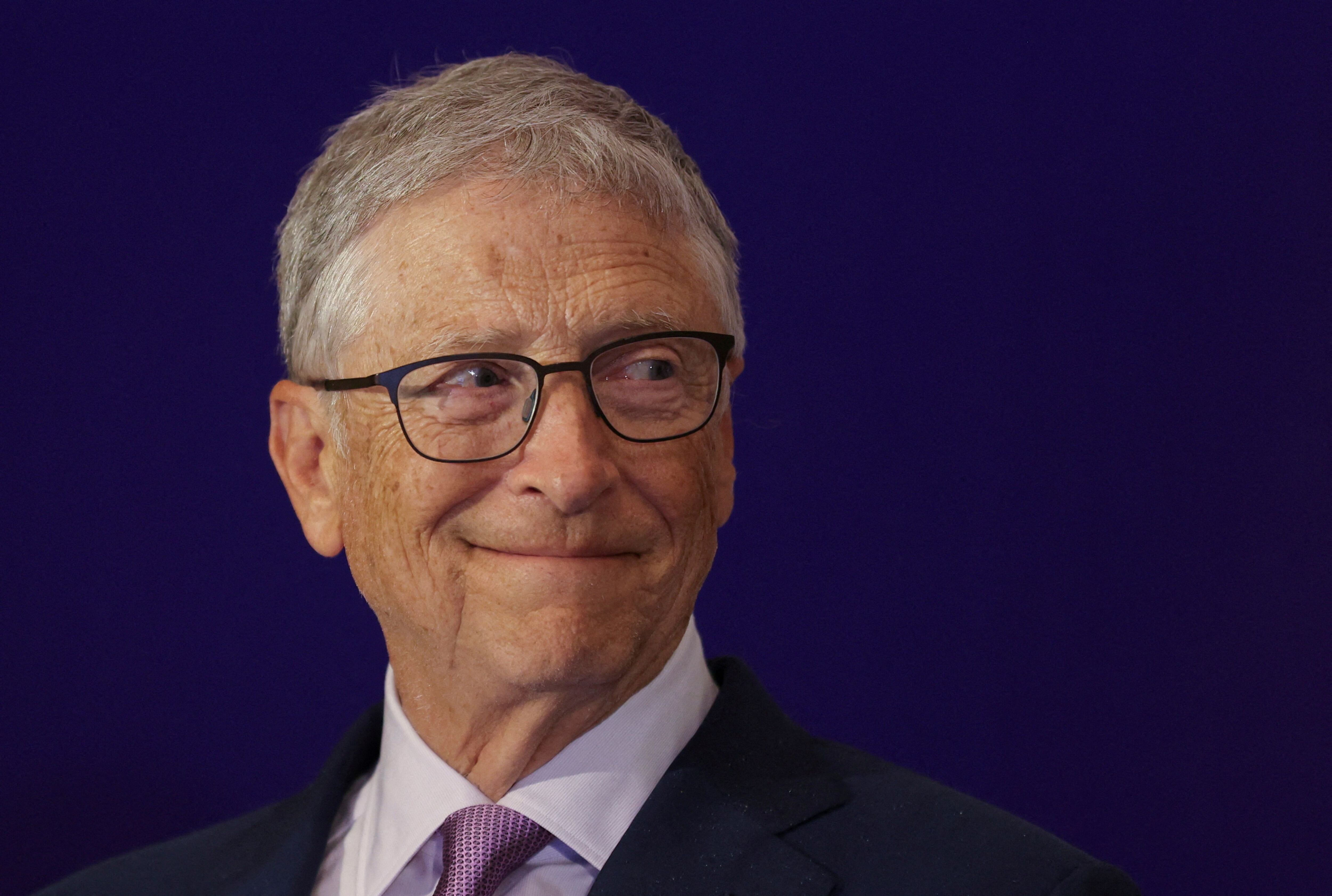 Bill Gates es uno de los expertos en tecnología que se encuentra más atento a las nuevos elementos de la inteligencia artificial (Reuters)