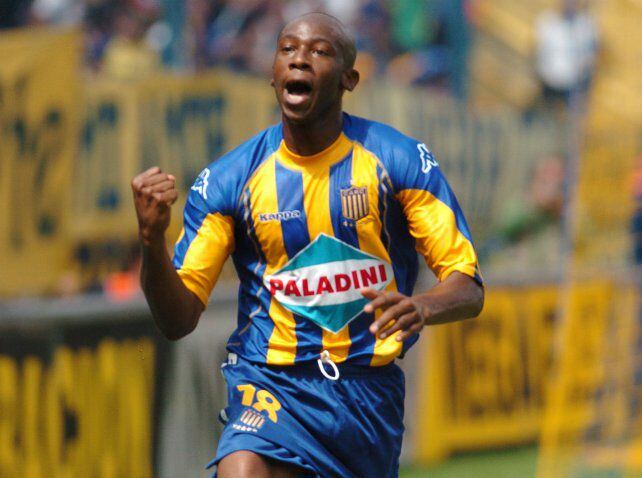 Efecto Cavani-Boca: 10 estrellas internacionales top que se consagraron en Europa y probaron suerte en el fútbol argentino