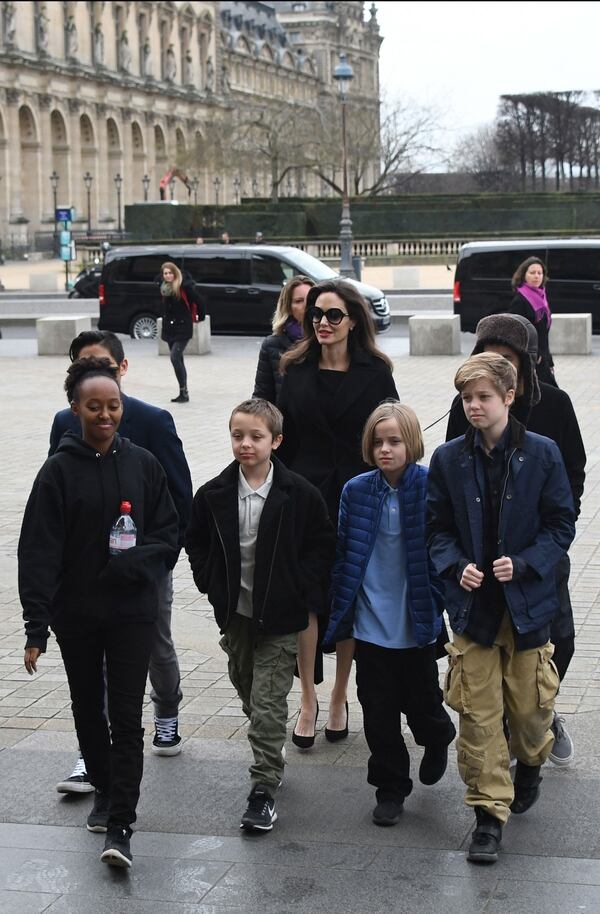 Angelina Jolie tiene seis hijos junto a Brad Pitt