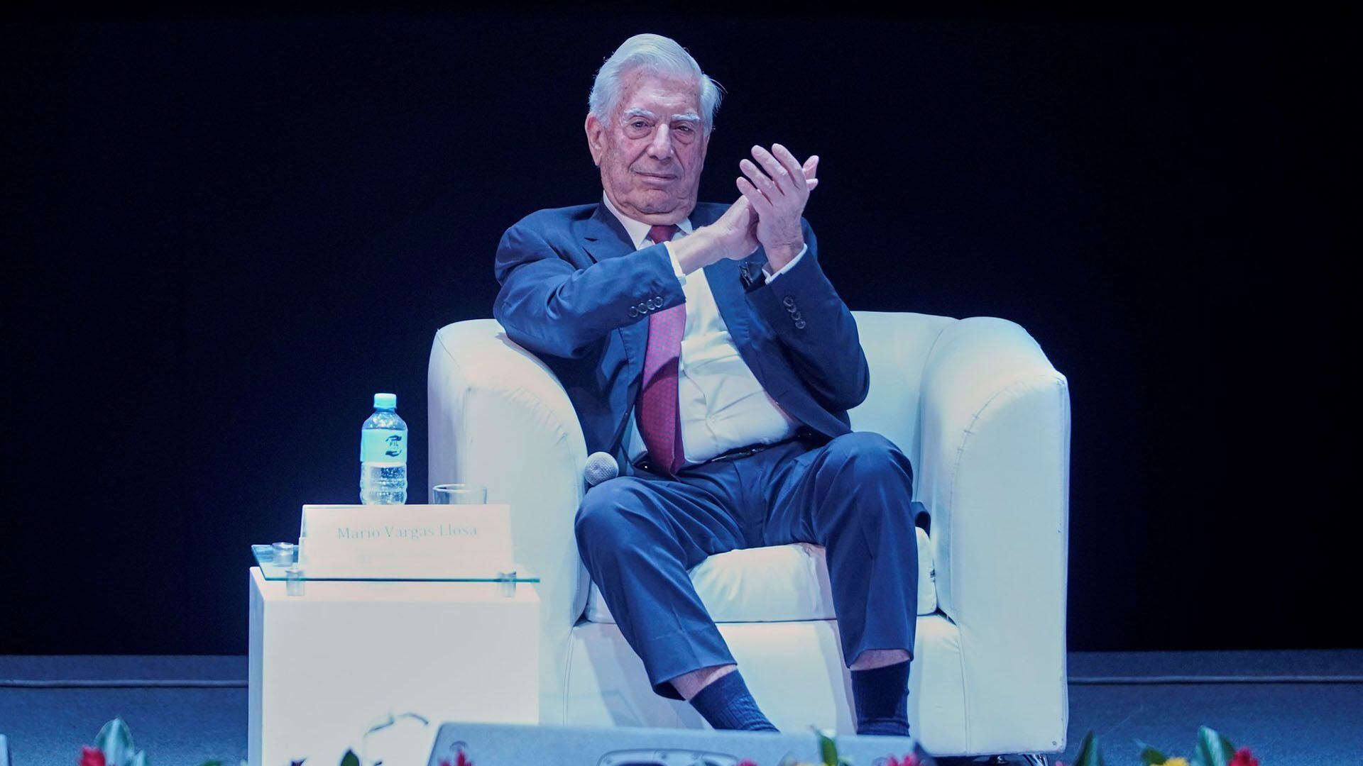 Mario Vargas LLosa, el último premio Nobel de Literatura lationamericano, en 2010