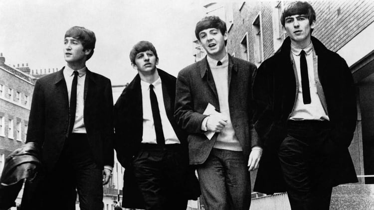 Los Beatles transitaron años de desgaste. El éxito los abrumó mientras ellos se encerraban en el estudio a revolucionar la música moderna. La muerte de Brian Epstein, el manager, empeoró las cosas (Shutterstock)