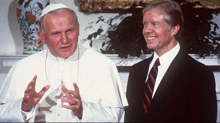 6 de octubre de 1979, Juan Pablo II junto al presidente Jimmy Carter en la Casa Blanca (Reuters)