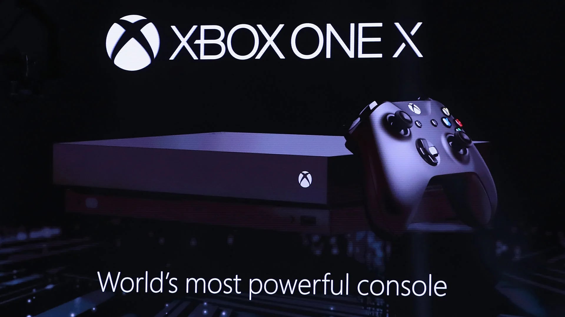 El jefe de desarrollo de Xbox, Phil Spencer, fue el encargado de presentar a la nueva consola (Christian Petersen/Getty Images)