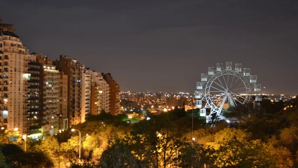 La Vuelta al Mundo está localizada en Parque Sarmiento, Córdoba