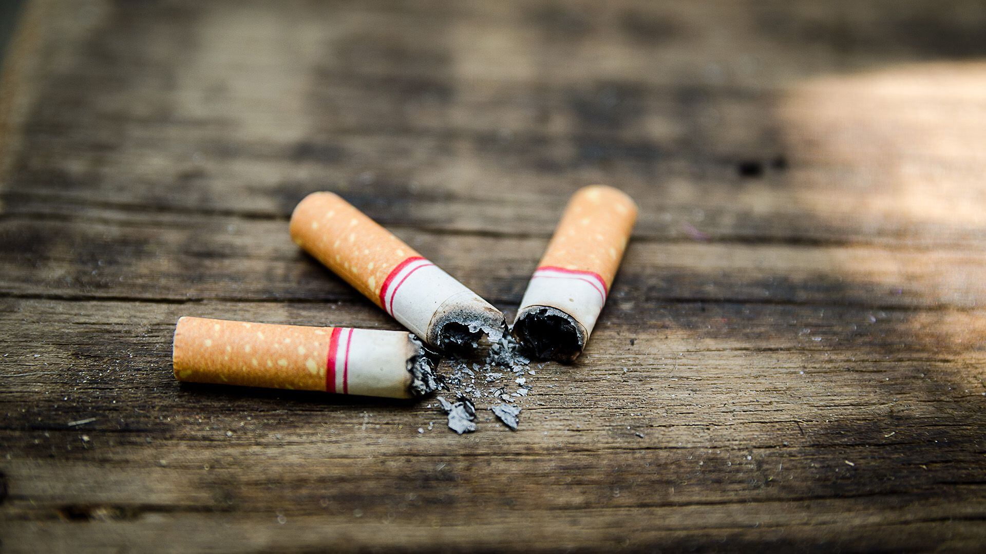 El tabaquismo es uno de los mayores factores de riesgo para la salud (Foto: archivo)