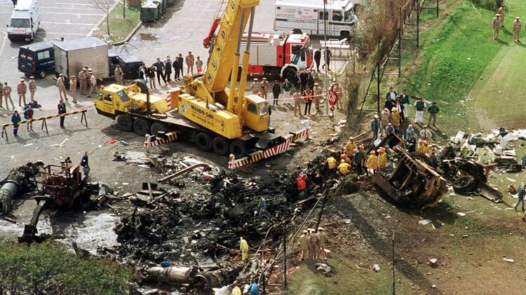 La búsqueda de cuerpos en el vuelo de  LAPA 3142 y los restos del Boeing 727-200