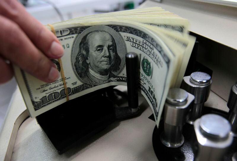 La cotización del dólar libre bajó durante febrero. 