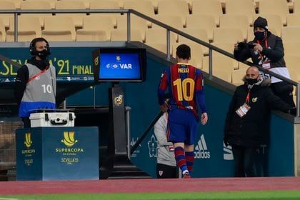 Lionel Messi fue expulsado por primera vez como jugador del Barcelona (Foto: REUTERS)