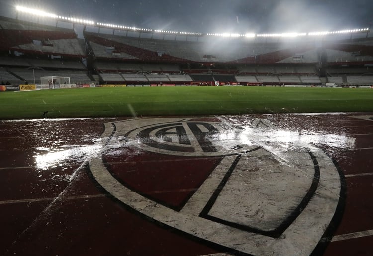 El partido se jugó en un estadio Monumental sin público por las sanciones del TAS y la Conmebol contra River (REUTERS/Agustin Marcarian)
