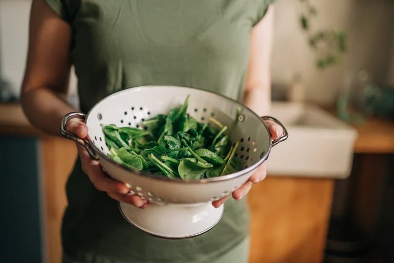  Durante un proceso de inflamación intestinal están desaconsejadas las verduras crudas y las legumbres  