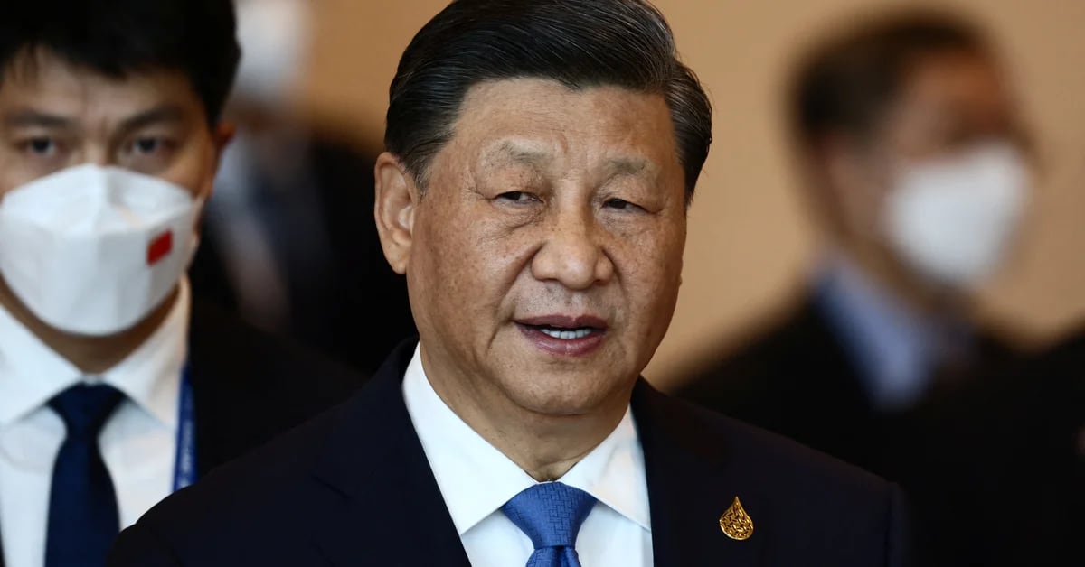 Despite pressure from civil protests, Xi Jinping is reluctant to accept vaccines from Western countries