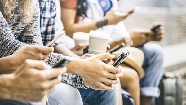 Internet revolucionó la forma en que nos informamos y comunicamos (Getty Images)