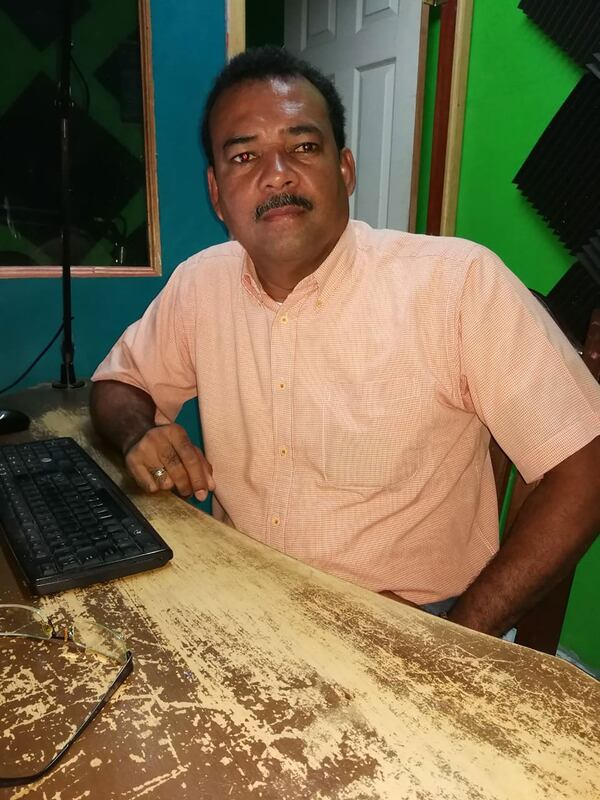 Sergio LeÃ³n, director de una radio de Bluefields, recibiÃ³ amenazas de muerte contra Ã©l y sus hijos