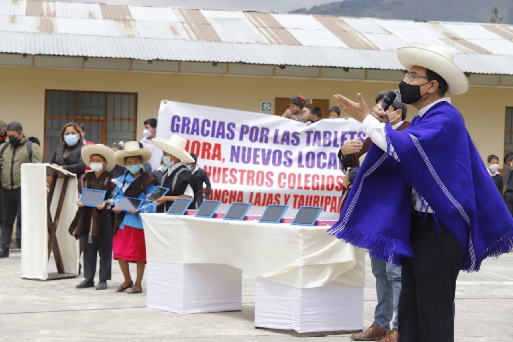 El gobierno de Vizcarra destinó más de 938 millones de soles para la compra de 840 mil tablets, que actualmente presentan fallas o están inutilizables. (Andina)