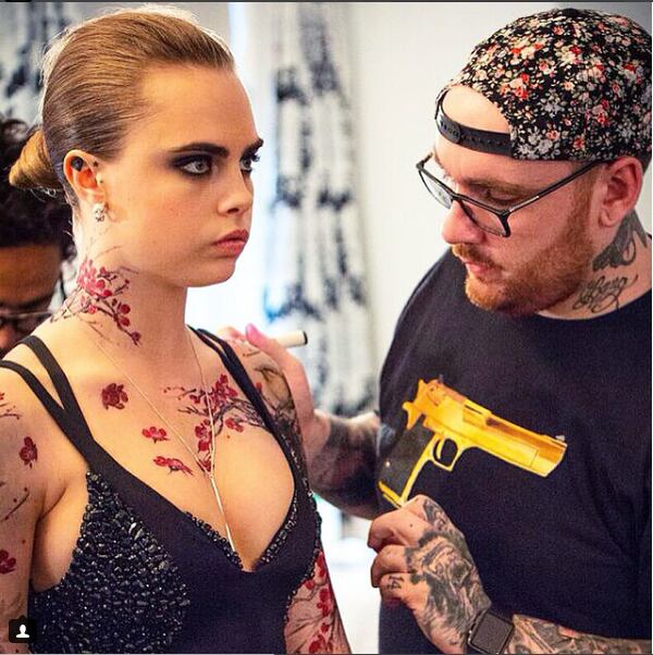 Cara Delevingne tiene varios tatuajes de Keith McCurdy