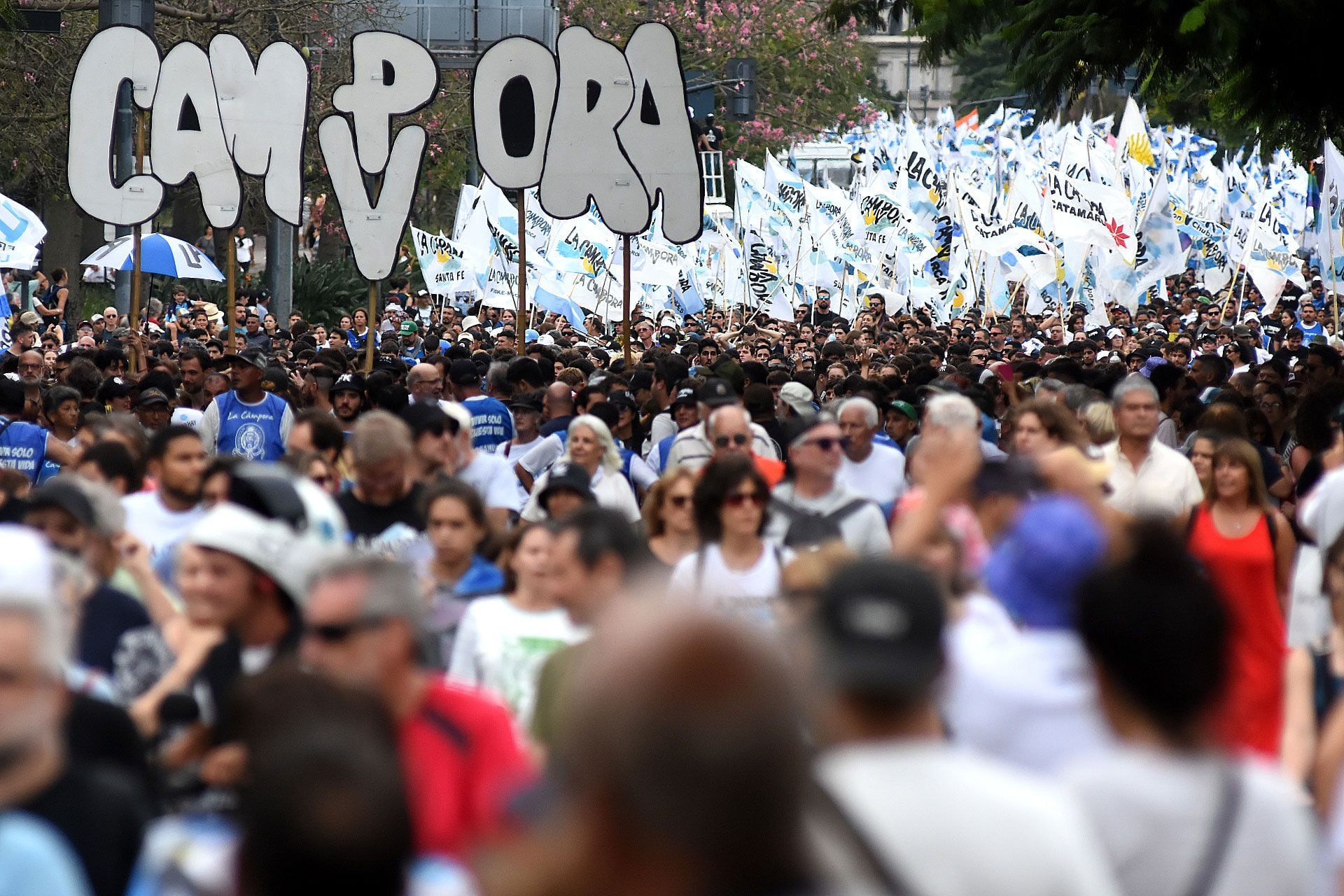 Marcha día de la memoria 24 de marzo - Máximo Kirchner columna de La Campora
