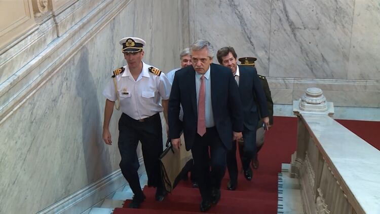 Alberto Fernández decidió sacar un decreto para dejar sin efecto la medida de Macri 