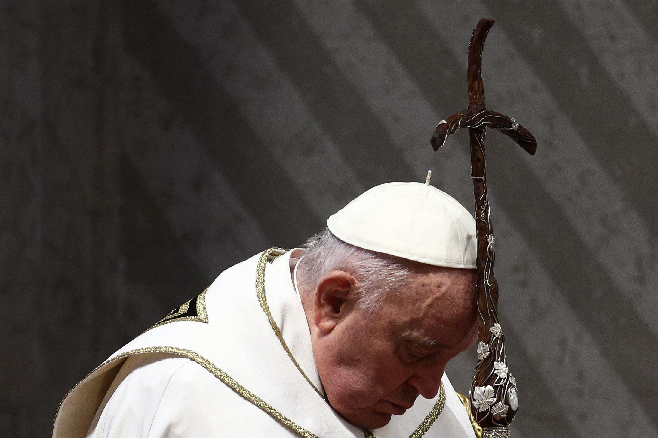 El Papa Francisco asiste a la Misa Crismal en la Basílica de San Pedro en el Vaticano, el 28 de marzo de 2024. REUTERS/Guglielmo Mangiapane