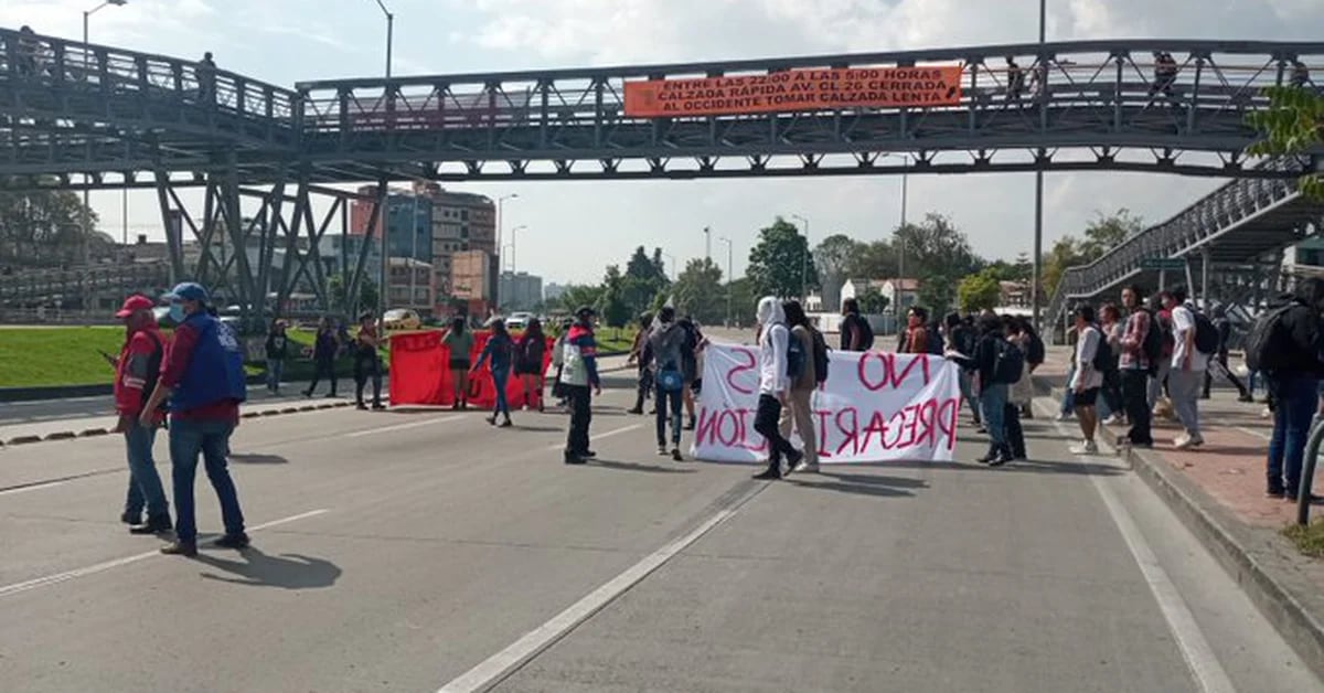 Mobility affected in Bogota due to protests at the National University and Colegio Mayor de Cundinamarca