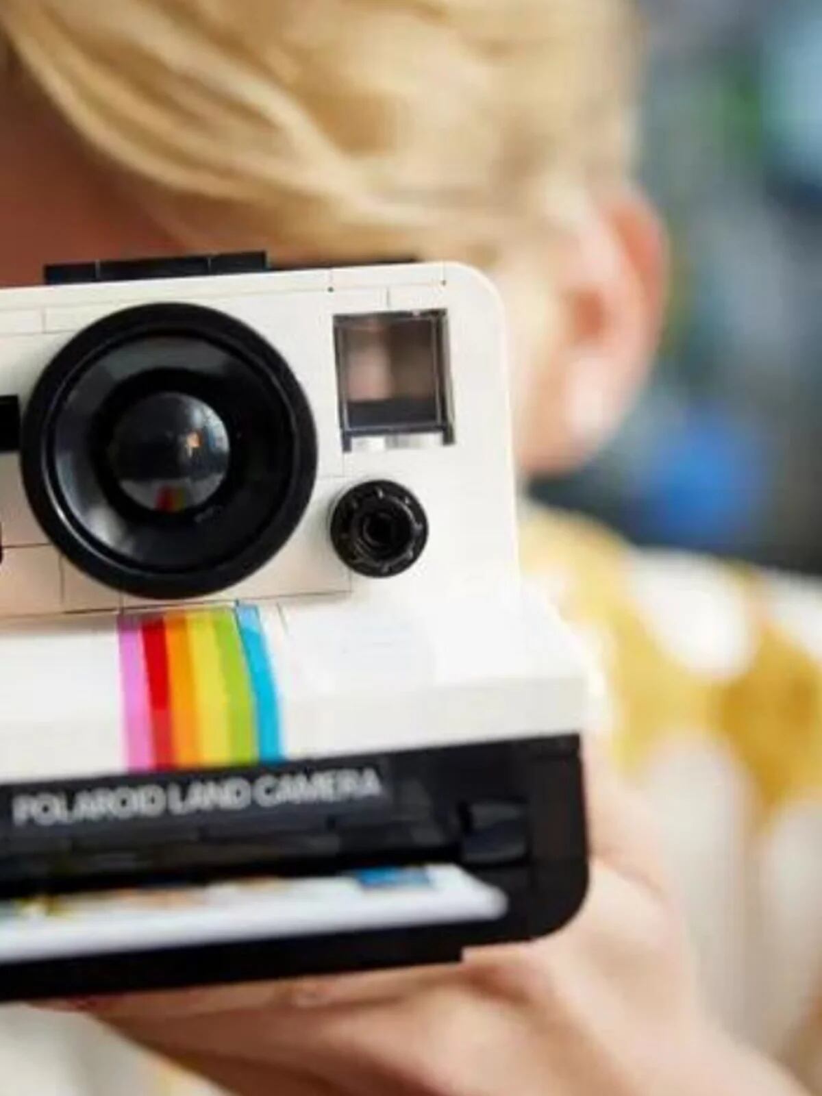 Solo LEGO podía capturar a la perfección una cámara Polaroid