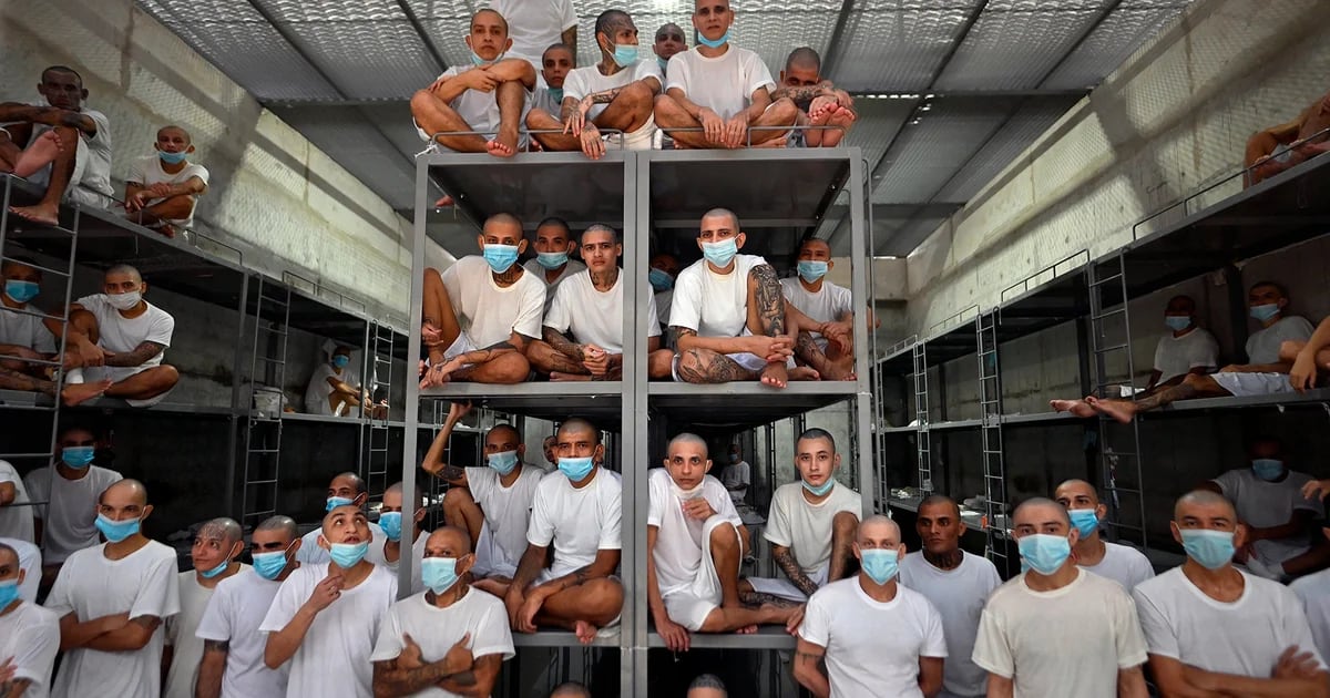 Photos and video: Six months after opening, El Salvador’s Puquel mega-prison looks like this today.