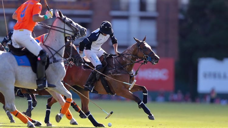 La Dolfina venciÃ³ a Las Monjitas y se consagrÃ³ campeÃ³n del Abierto de Palermo por sexta ediciÃ³n consecutiva (@asocdepolo)