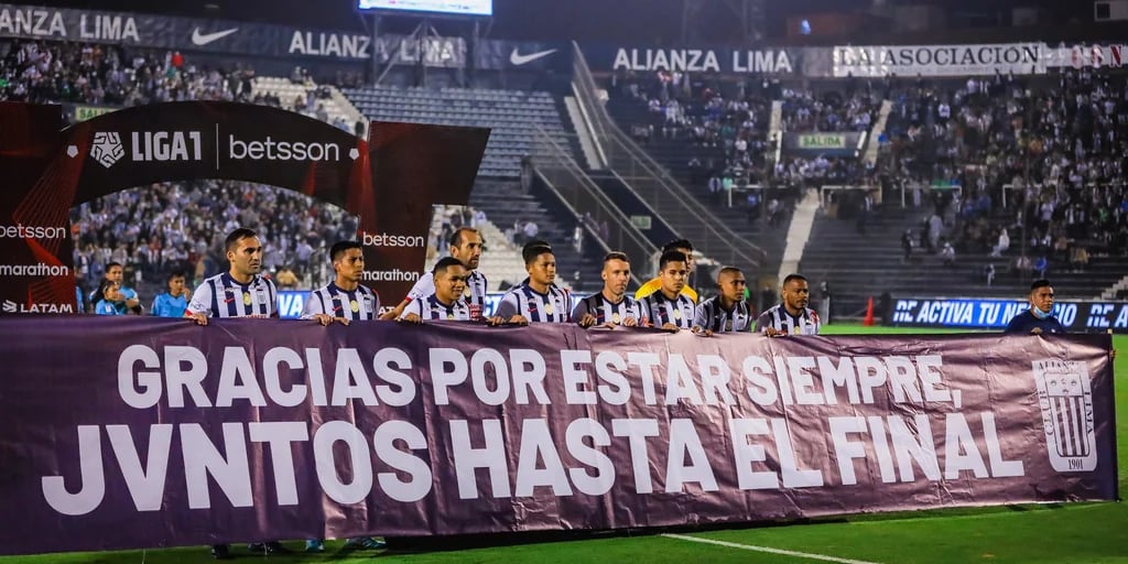 Hernán Barcos tras agónica victoria ante Cienciano: “Entrega, garra y corazón, esto es Alianza Lima”