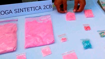Cocaína rosa: la sustancia, más cara que la cocaína, se encontró en el departamento (Foto: Twitter@Novedadesdelsur)