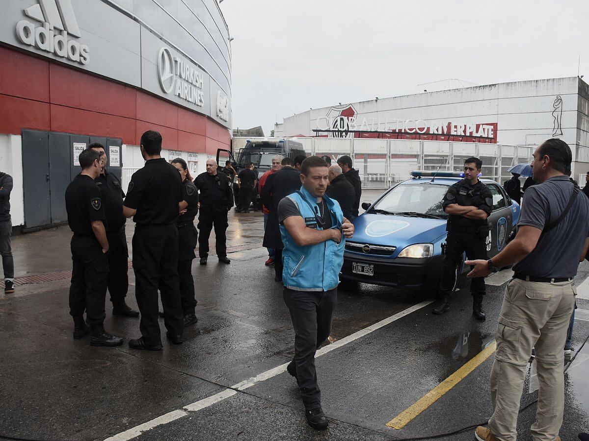 La advertencia del presidente de Atlético Tucumán a River por el partido suspendido: “El reglamento está para cumplirlo” - Infobae