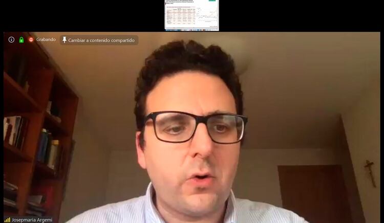 El médico hepatólogo Josepmaría Argemí, investigador y docente de la Universidad de Navarra y Pitsburgh compartió con la audiencia global su experiencia como paciente de COVID-19 