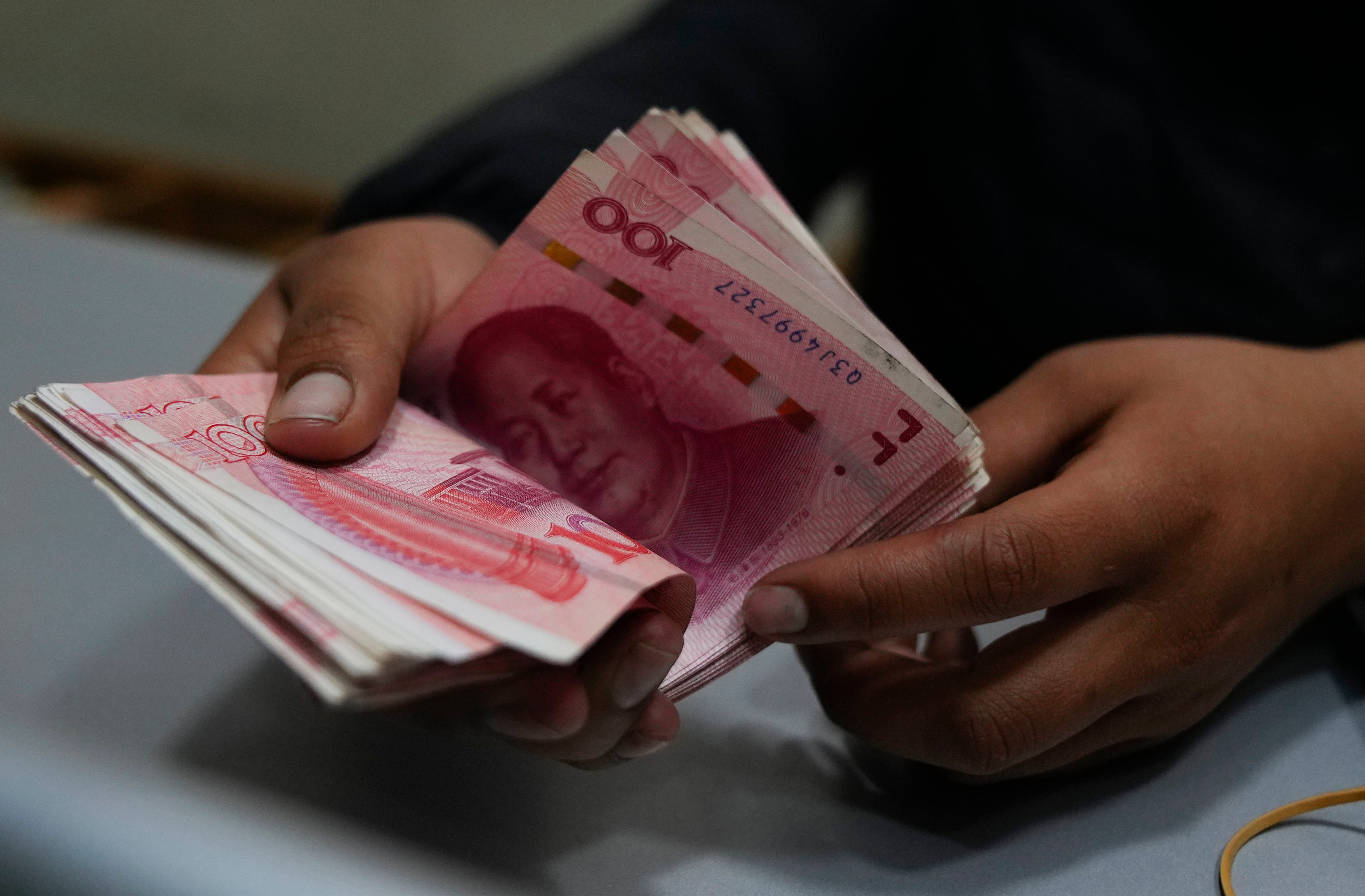 China quiere imponer el uso de su moneda en Bolivia